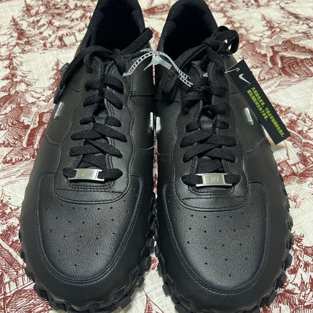 Nike Women's Black Sneakers